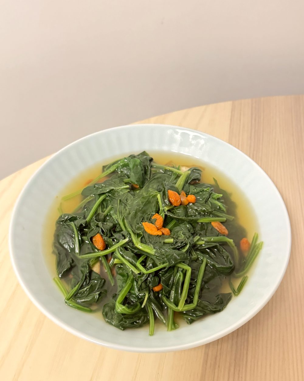 蒜子杞子上湯浸菠菜